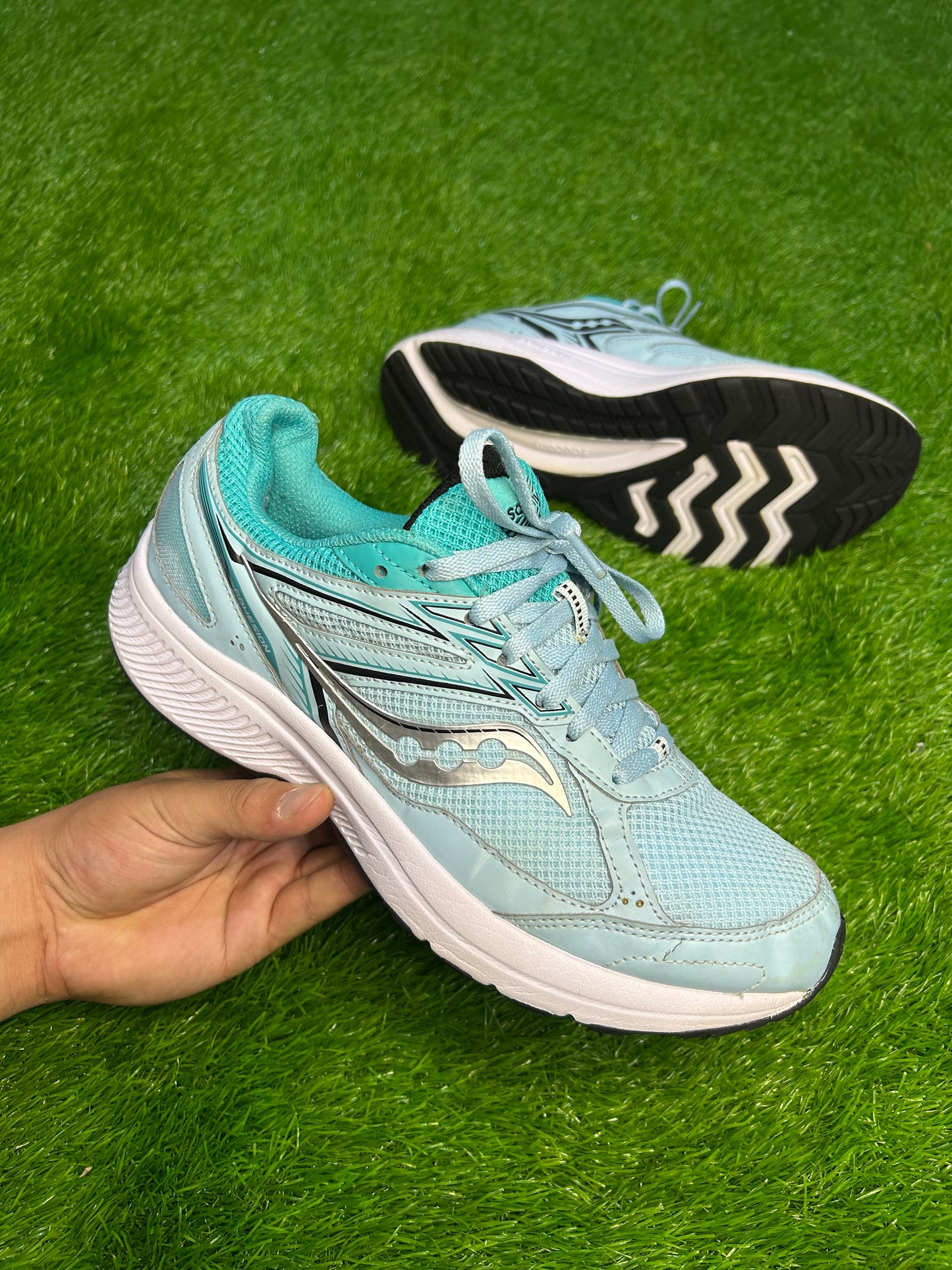 Saucony