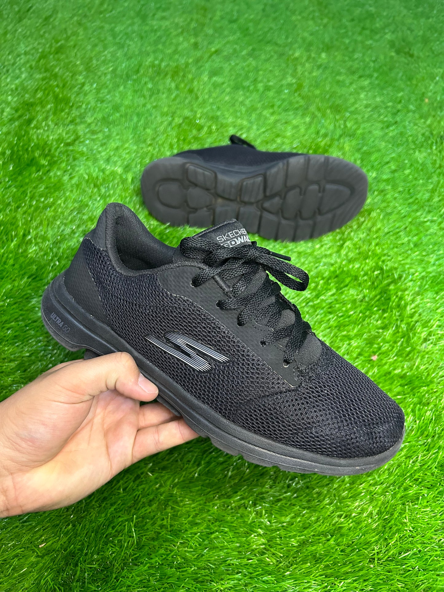 Skechers