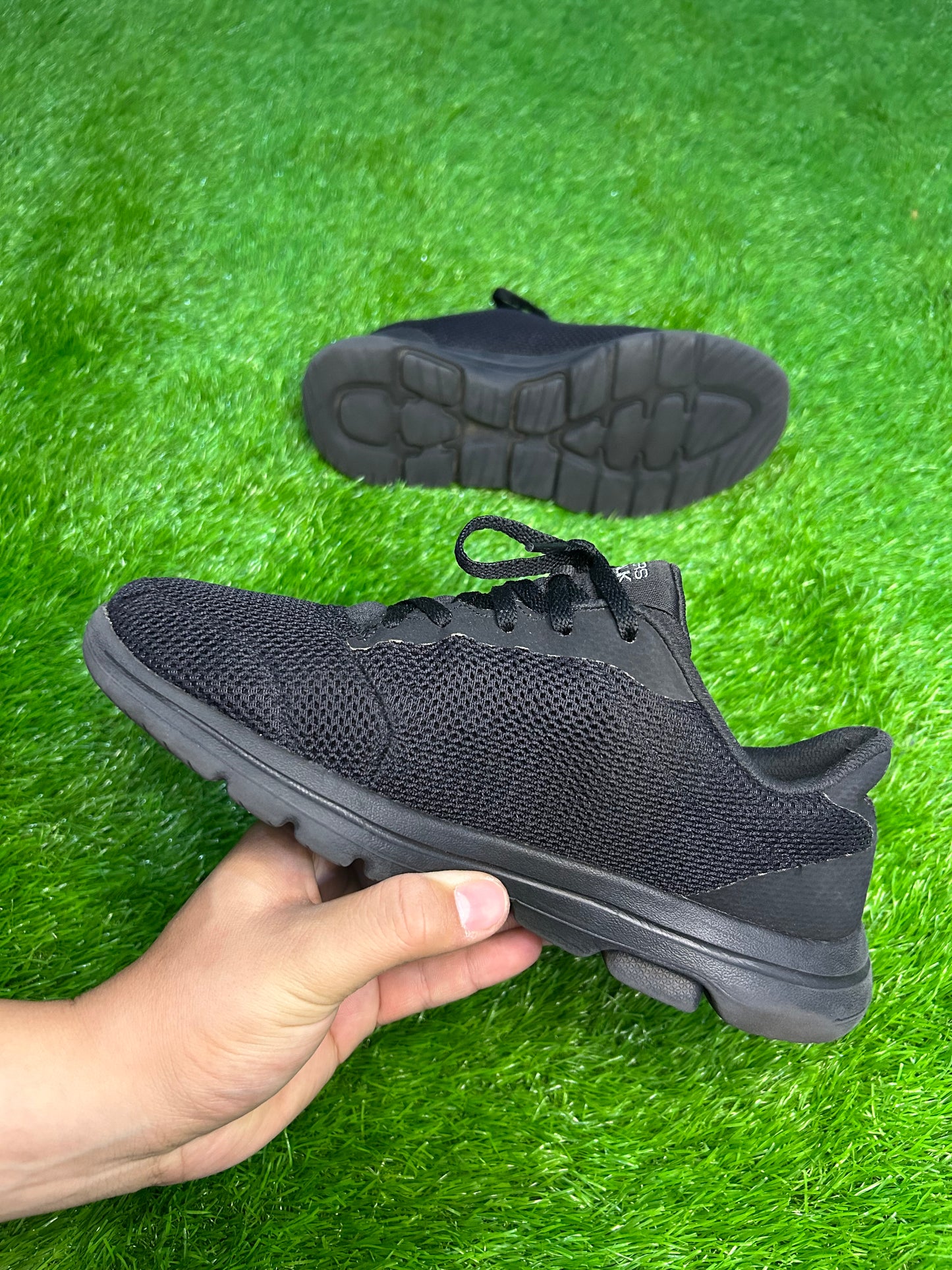 Skechers