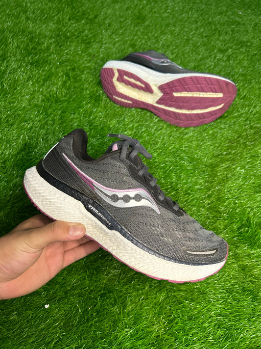 Saucony