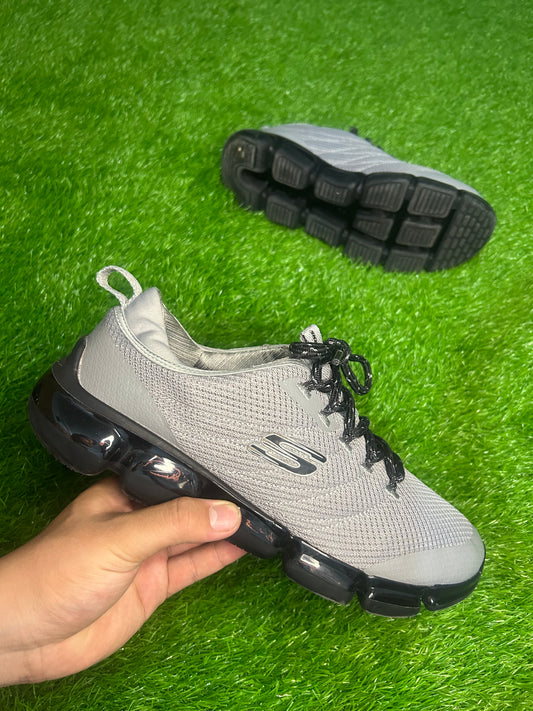 Skechers Trainers
