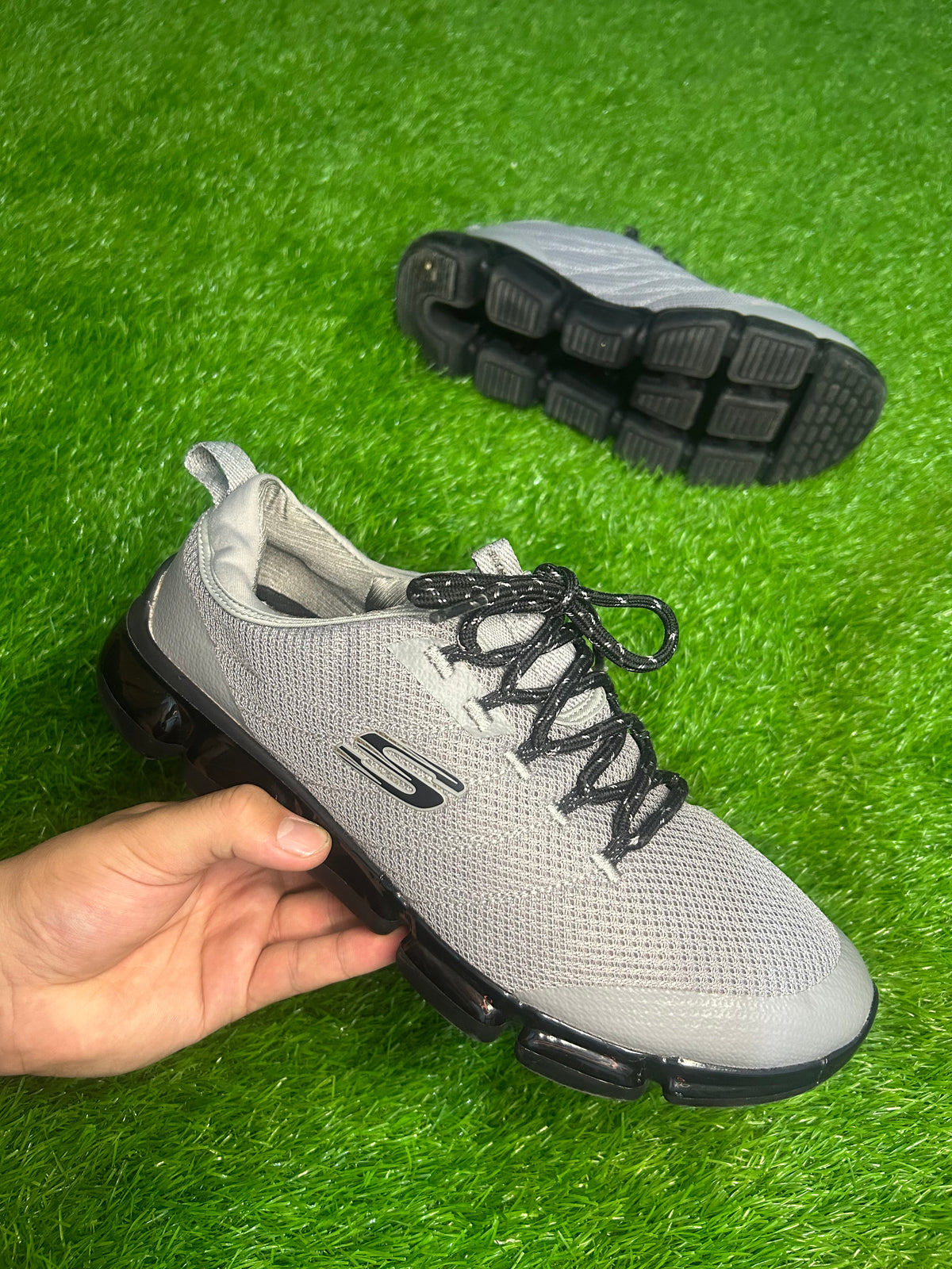 Skechers Trainers