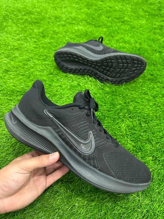 Nike DownShifter 11
