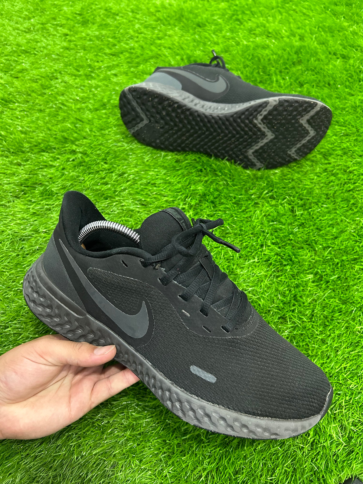 Nike Revolution 5