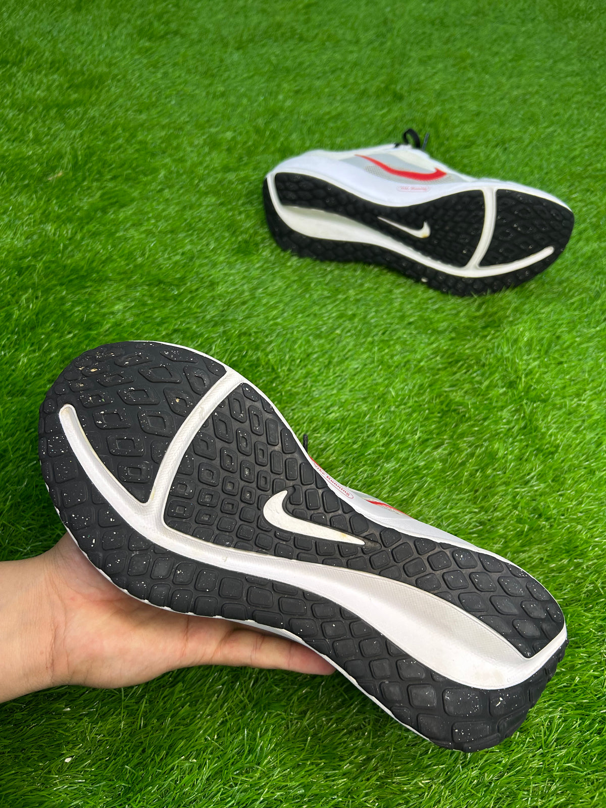 Nike DownShifter 13