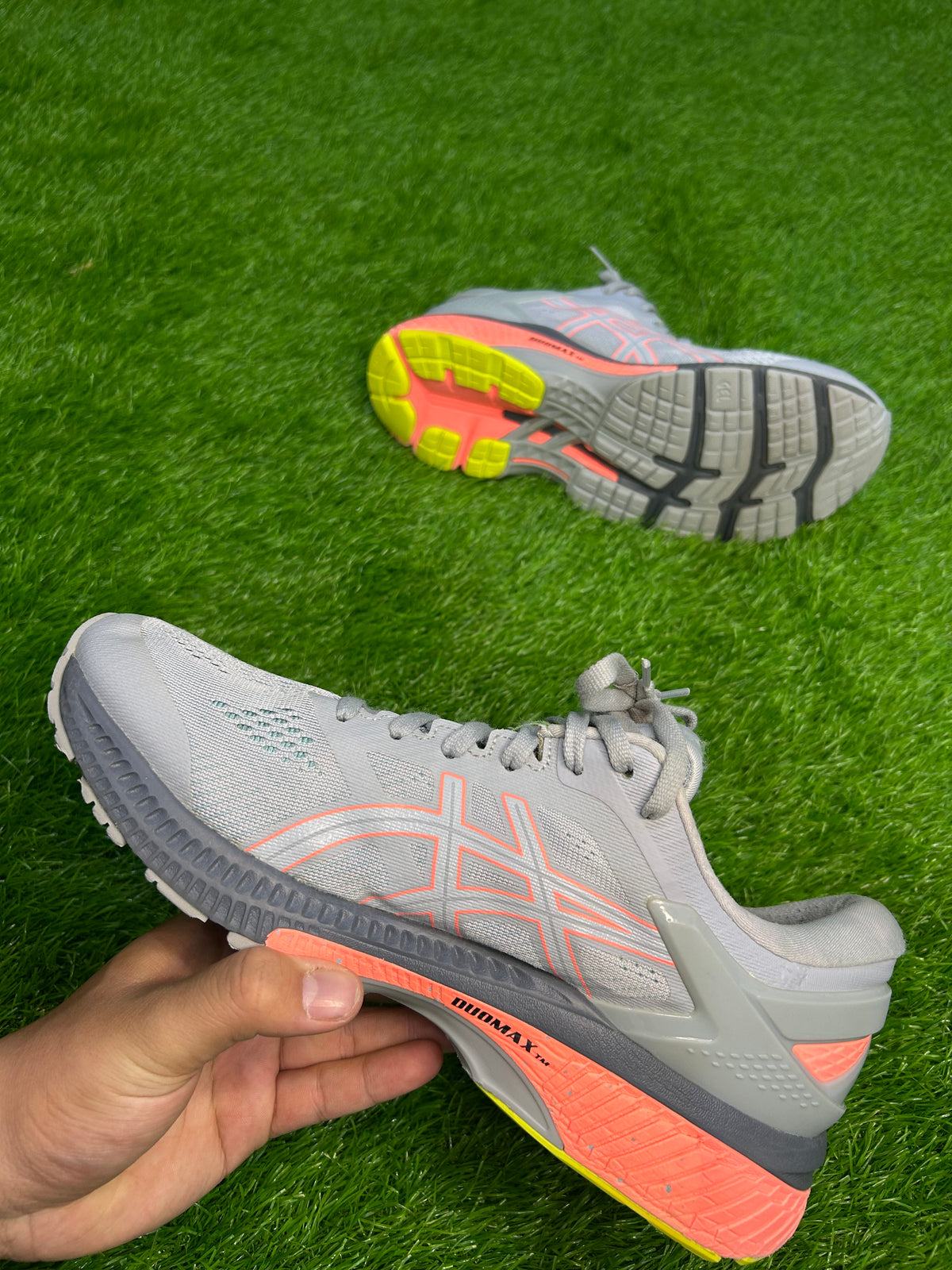 Asics GEL-Kayano 26