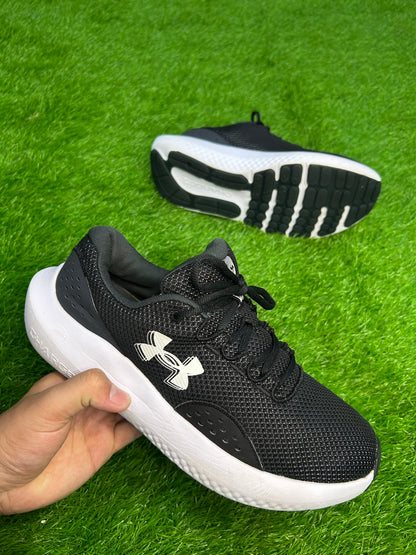 Under Armour Charged Surge 4