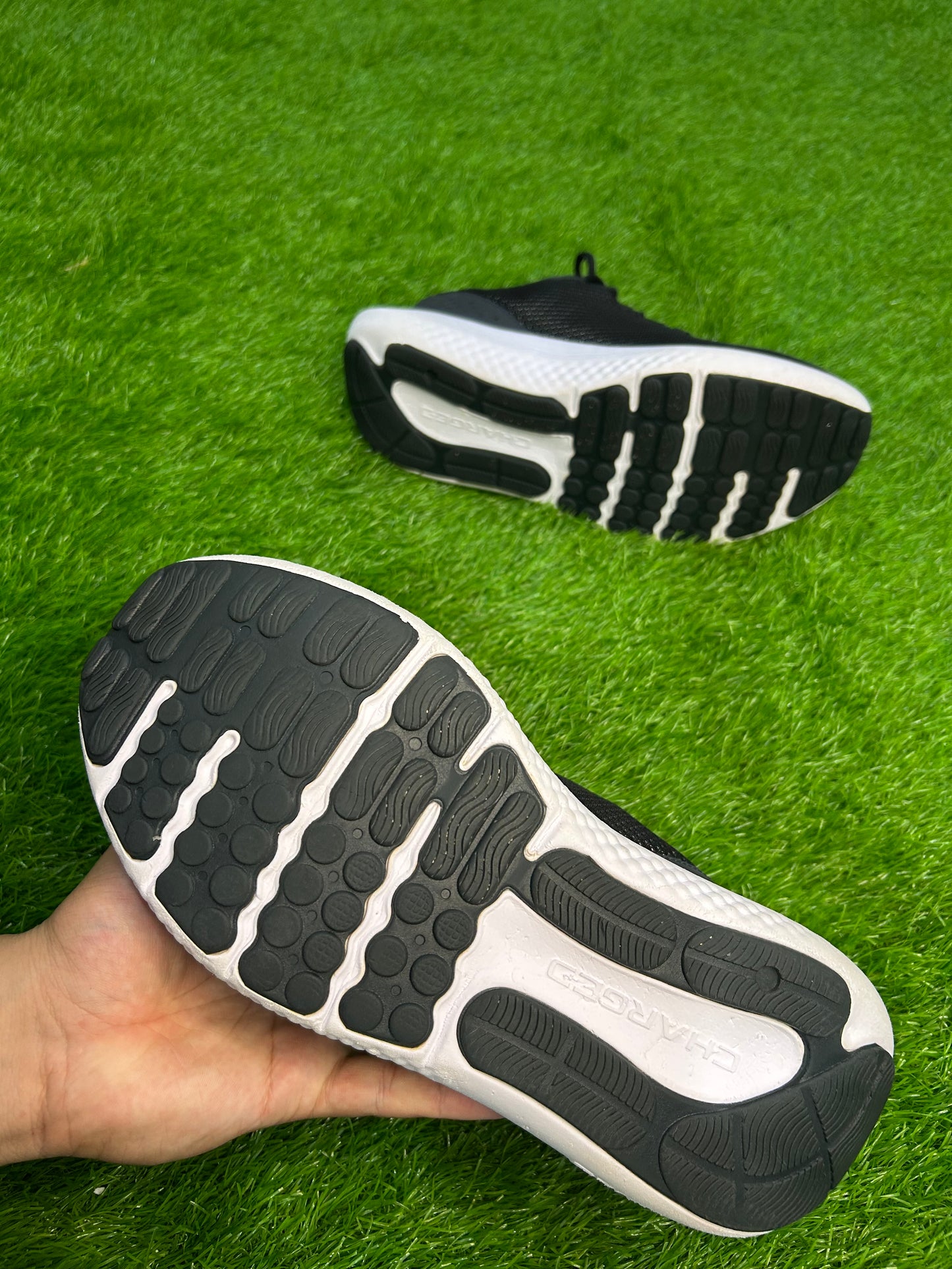 Under Armour Charged Surge 4