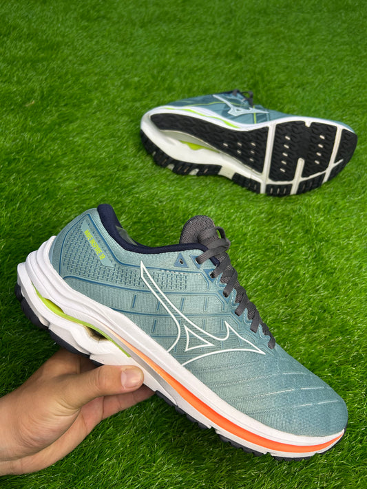 Mizuno Wave Inspire 18
