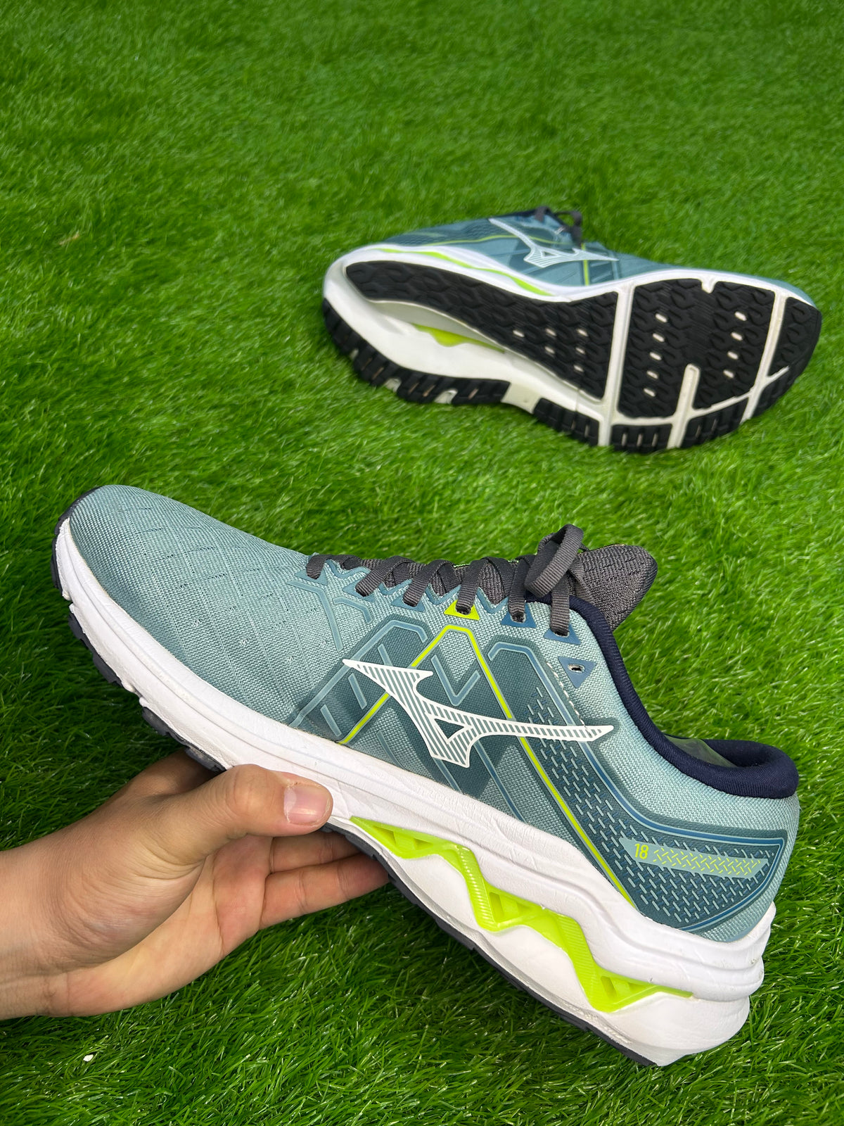 Mizuno Wave Inspire 18