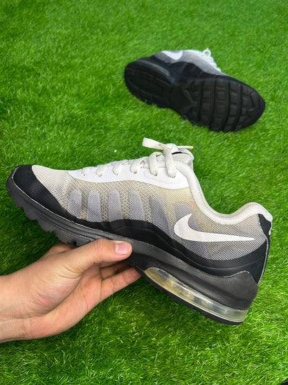Nike AirMax Invigor