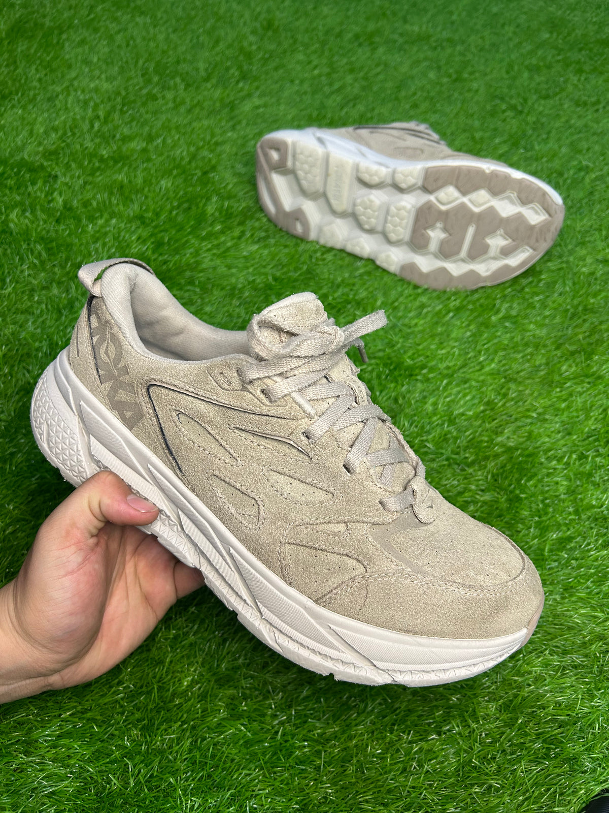 Hoka Clifton L Suede