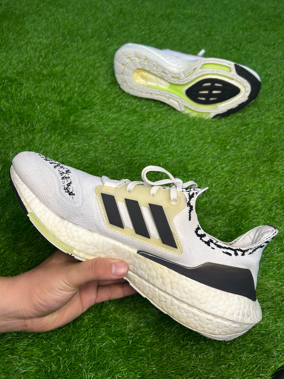 Adidas UltraBoost 22 Non Dyed Zebra