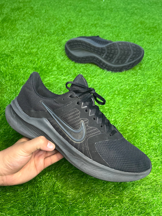 Nike DownShifter 11