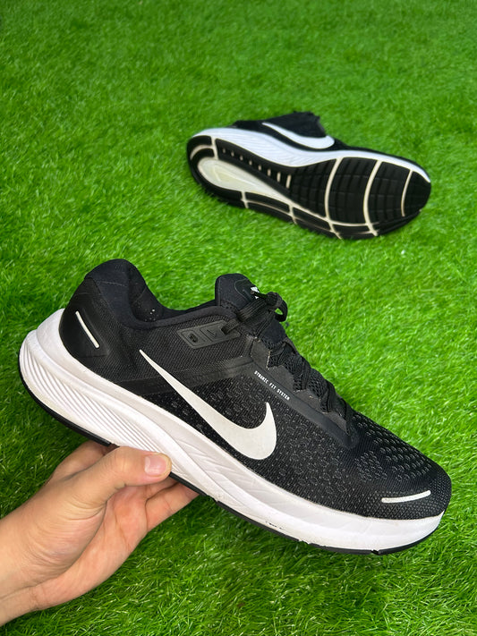 Nike Air Zoom Structure 23