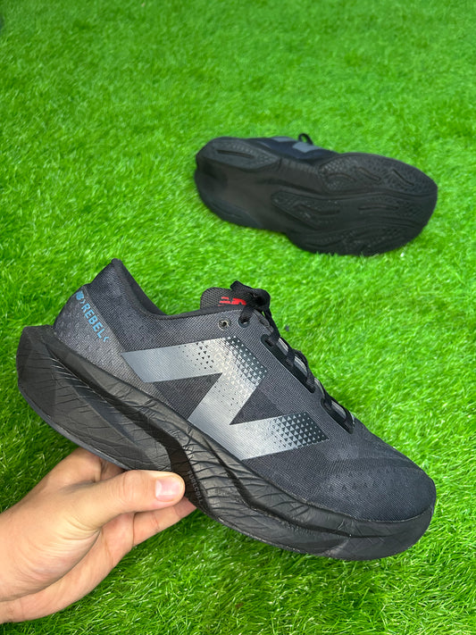 New Balance FuelCell Rebel v4