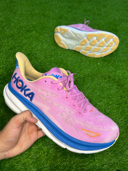 Hoka Clifton 9