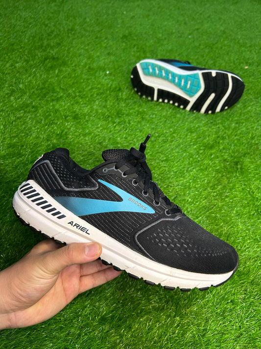 Brooks Ariel 20