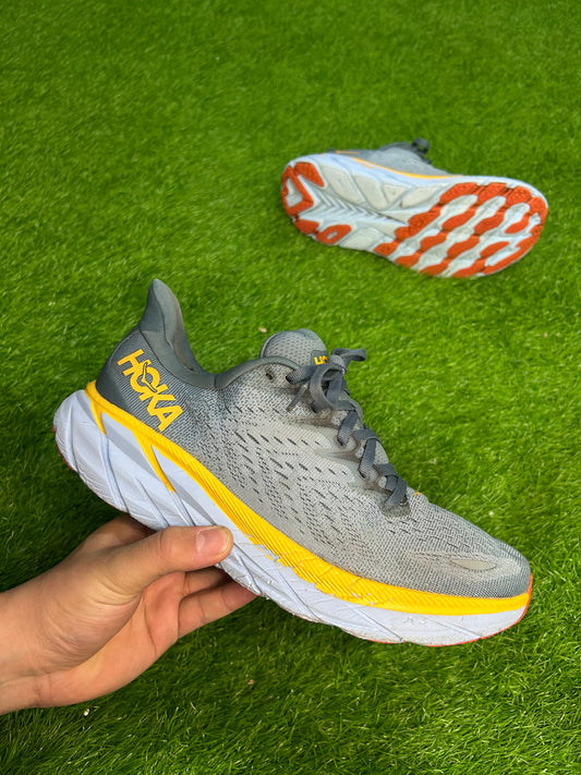 Hoka One One Clifton 8