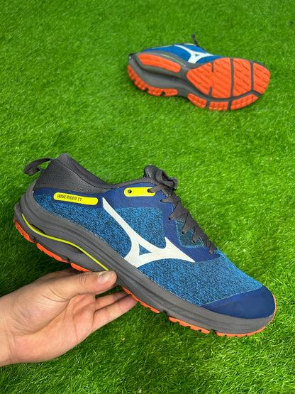 Mizuno Wave Rider TT 2