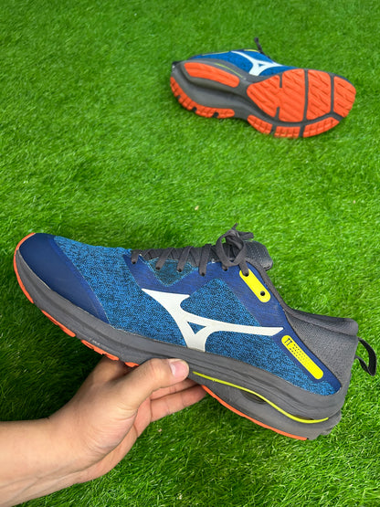 Mizuno Wave Rider TT 2