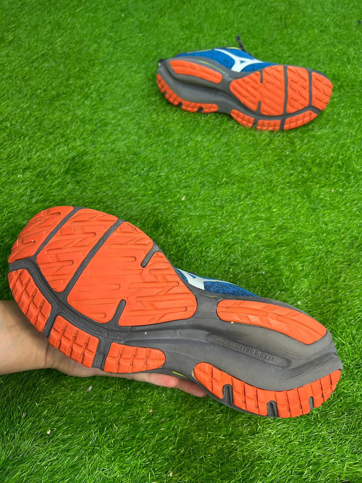 Mizuno Wave Rider TT 2