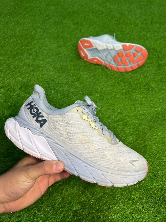 Hoka Arahi